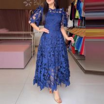 Vêtements pour femmes Robe creuse en dentelle à manches courtes Robe fleurie