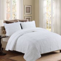 Rose Bedding Set - Bedspreads, Lightweight Summer Quilt, Coverlet For All Season - 3 Piece (1 Quilt, 2 Pillow Shams)