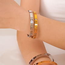 Fashion simple titanium steel bracelet love diamond bracelet for girls high grade real gold electroplating non fading bracelet