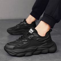 New casual black sports shoes for men running height daddy shoes