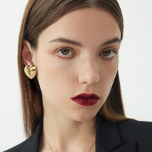 Gold Earrings for Women Heart Shaped Rose Gold Earrings K Love Simple Fashion Earrings