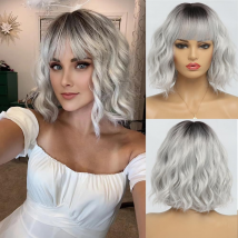 Perruque femme avec frange droite, cheveux courts bouclés, ondulation d'eau, plusieurs couleurs disponibles, couvre-bandeau en maille rose