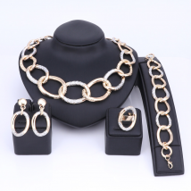 Mode Dubai ensemble de bijoux de luxe couleur or mariage au Nigeria bijoux en gros ensembles d&#39;accessoires de bijoux