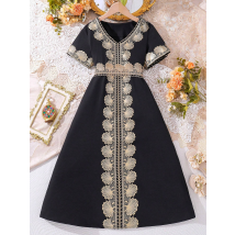 Mère et enfants filles robes vintage élégantes en dentelle brodée noire