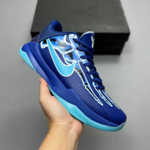 Nike Zoom Kobe est une chaussure de basket-ball basse élégante, polyvalente, absorbant les chocs, antidérapante, durable et respirante, de couleur bleue X-ray, pour hommes et femmes.