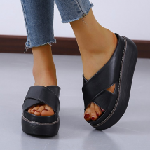 Femmes d'été vêtements chauds chaussures pour femmes-orteil imperméable plate-forme talon compensé pantoufles à semelles épaisses pour les femmes