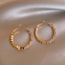 Fragmented Silver Unique Circle Small and Luxury Design, High Grade Earrings, Exaggerated Earrings