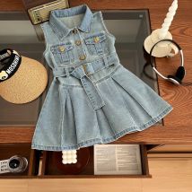 Robe en jean à revers sans manches pour enfants