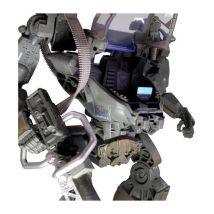 Figura Disney Avatar - Robot AMP McFarlane con accesorios y efecto bioluminiscente - Nuevo