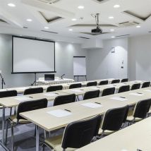 Pantalla de proyección con trípode KIMEX 213 x 213 cm 1:1 - Nuevo