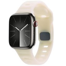 imoshion Bracelet Active Sport en silicone pour Apple Watch Series 1 t/m 9 / SE (38/40/41 mm) | Series 10 / 11 (42 mm) - Glow in the Dark