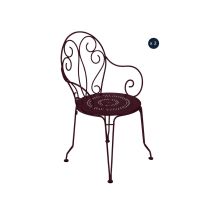 Fermob - 2 fauteuils de jardin en métal Montmartre Cerise noire Cerise noire Dimensions (L x l x H):56 x 48 x 87 cm Empilable:Oui Garantie:5 ans Haute