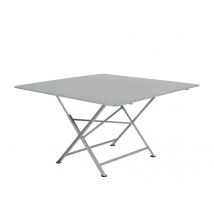 Fermob - Table de jardin carrée Cargo 130 x 130 cm Gris Lapilli Gris lapilli Dimensions (L x l x H):128 x 128 x 74 cm Extensible:Non Forme:Carrée Gara