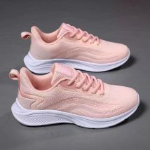 Chaussures de mode pour femmes été nouvelles chaussures de course légères et respirantes tissées volantes chaussures de transport décontractées confortables chaussures de marche pour femmes
