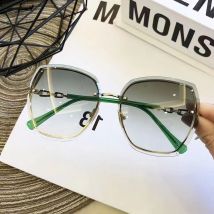 Lunettes de soleil unisexes à monture sans monture avec bords coupés en diamant Lunettes de soleil tendance à grande monture Lunettes rouges en maille océanique