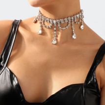 Collier ras du cou en diamant étincelant haut de gamme, chaîne de clavicule, collier à la mode et simple