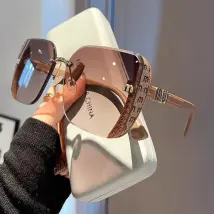 MIU Fashion Cool Sunglasses Women Letters Anti Strong Light Vintage Rimless Sun Glasses Ladies Gafas UV400 240812