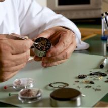 Atelier initiation à l'horlogerie - Plongez au cœur du temps - Idée cadeau homme - Objectif Horlogerie - Les Raffineurs