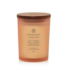 Chesapeake Bay Candle Scented Candle Love &amp; Passion 96 g