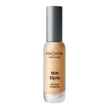 Mádara - Skin equal - foundation voor een stralende huid spf15 - 30ml Maat - Bruin