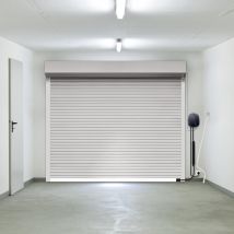 Porte De Garage A Enroulement Motorisée First2 H200 X L240 Cm Blanche