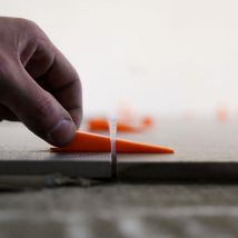 Croisillons Autonivelants À Cales Pour Carrelage Ep.1 Mm - Levelit (seau De 2000)