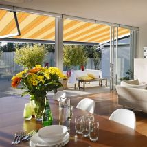 Store Banne Coffre Intégral 3 X 2,5 M Motorisé Et Manuel Extérieur Pour Terrasse - Jaune Rayé - Bricoman
