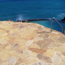 Dallage En Quartzite Amarillo Doré Opus Incertum - Bricoman