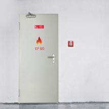 Porte Acier Coupe-feu Ei60 1 Vantail Fox - Blanc Ral 9010 – H.215x80.l Cm - Huisserie Z Pose Tunnel Affleurant - Poussant Gauche - Bricoman