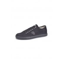 - Baskets noires en toile