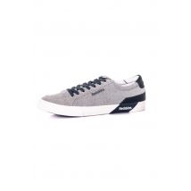 - Baskets en toile grises