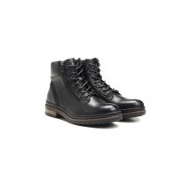 - Boots en cuir à lacets noires