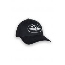 BUCO - Gorra negra con logo de rueda alada en blanco y negro.