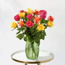 Deluxe Delightful Roses Letterbox | Mixed Rose Bouquet | Letterbox Flowers | Next Day Flower Delivery | Perfect Anniversary Gift - Flying Flowers