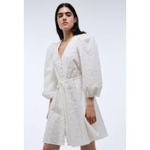 Robe courte cintrée en dentelle en coton bio gots - Blanc - M - Femme - Monoprix