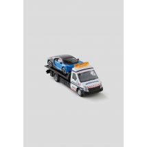 Camion dépanneuse avec voiture