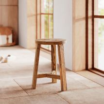 Taburete redondo de madera de teca reciclada de 45 cm de altura. - Léa