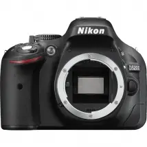 Nikon D5200 + 18-105 VR