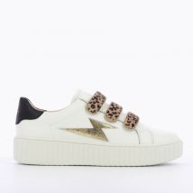 Baskets femme Vanessa Wu blanches en cuir à scratchs léopard