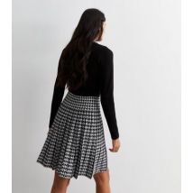 Cameo Rose Black Dogtooth Print Pleated Mini Skirt New Look