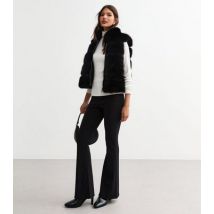 Cameo Rose Black Faux Fur Gilet New Look