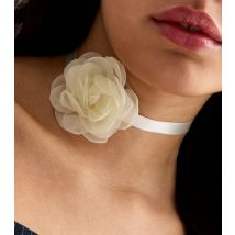 Cream Flower Corsage Choker New Look