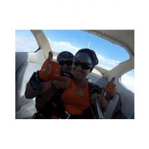 Wonderbox Saut en Parachute en tandem proche de Montauban - Idée cadeau Rendez-vous sur l'aérodrome de Moissac Castelsarrasin situé en Occitanie dans 
