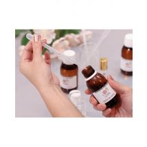 Wonderbox Mini atelier de création de parfum à Grasse (06) - Idée cadeau Grasse est la capitale mondiale du parfum et Fragonard l'une des parfumeries 