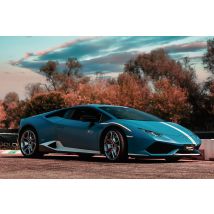 Wonderbox 2 giri in pista per 1 persona suLamborghini Huracán Avio all'Autodromo di Lombardore - Cofanetti regalo Scatenatevi alla guida di una 