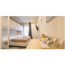 Wonderbox Soggiorno di due notti con accesso al centro benessere in un hotel 4* di Rimini - Cofanetti regalo All’Hotel Ferretti Beach di Rimini 
