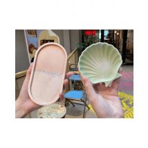 Wonderbox Atelier création d'objets en Jesmonite à Paris 10ème - Découverte solo - 1h30 - Idée cadeau Découvrez la jesmonite avec Lilou lors d’un 