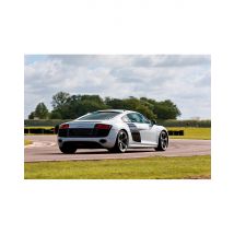 Wonderbox Découverte Audi R8 V10 (3 tours) sur le Circuit de Mettet (B) - Idée cadeau Son style agressif, ses quatre roues motrices, sa boîte de 