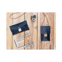 Wonderbox Atelier création d'une pochette en cuir près d'Angers (49) - Idée cadeau Marion vous invite dans son atelier pour découvrir la maroquinerie 