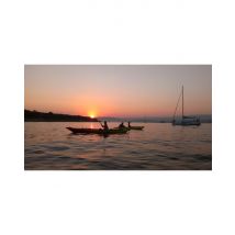 Wonderbox Sortie en kayak - Juan-les-Pins - Idée cadeau Partez pour une balade familiale et complice en canoë kayak sur la Méditerranée, au large des 
